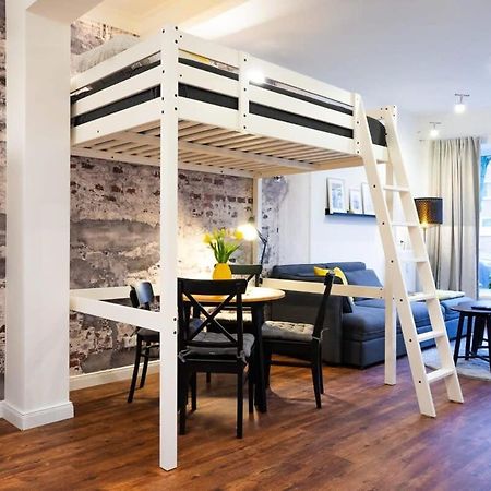 Shabby Chic Apartment In Ideal Location Hamburgo Exterior foto